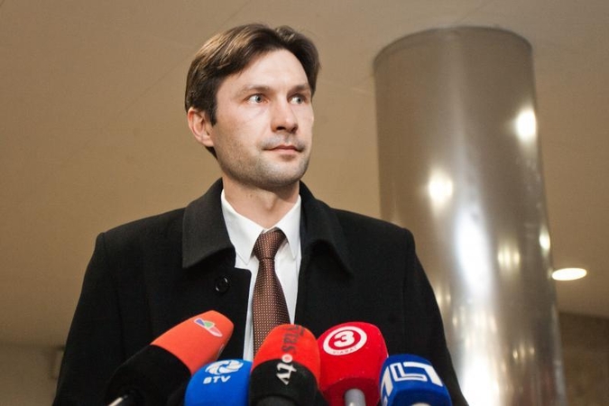 D.Raulušaitis apie pasitarimą: niekas kavų nenešiojo, grindų nevalė