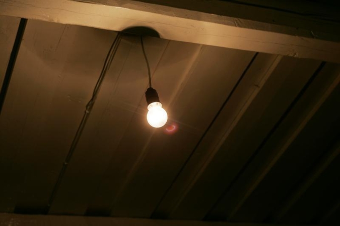 Sukurta energiją taupanti lemputė be gyvsidabrio