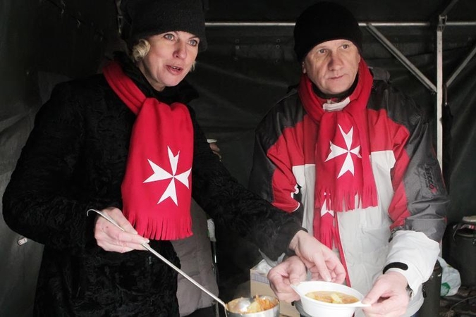 Įžymybės Klaipėdoje kvietė vaišintis „Maltiečių sriuba“ 