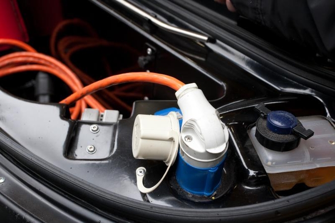 Prancūzijoje – nuolaidos už ekologiškų automobilių statymą