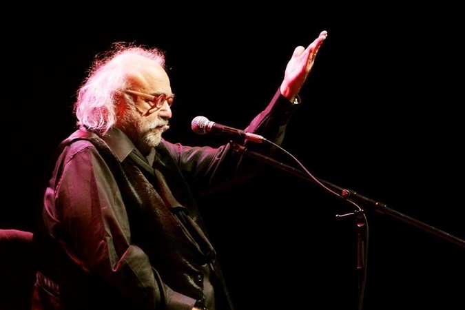 Demis Roussos privertė klaipėdiečius šokti sirtakį