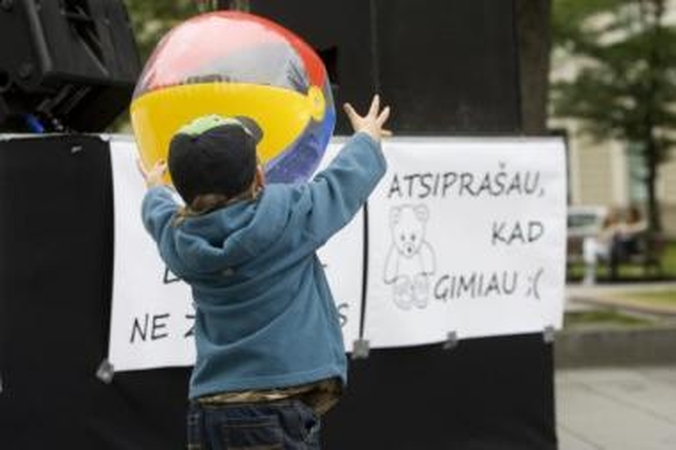 Socialinės atskirties spąstuose – 6 proc. Lietuvos vaikų