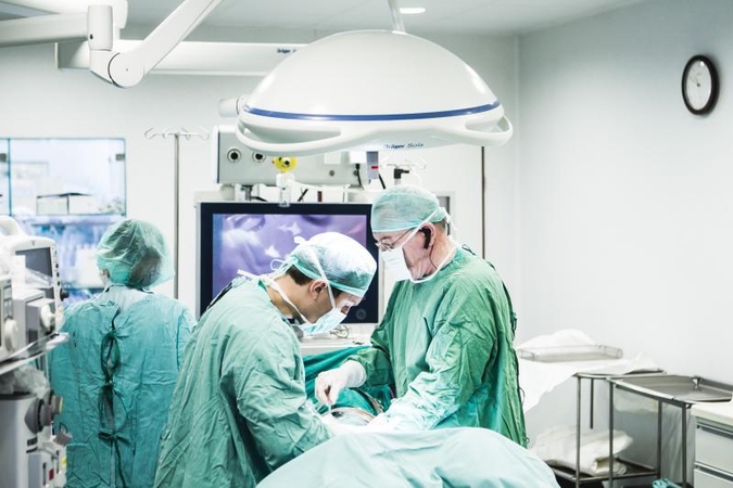 Ligonių kasų vadovas: beveik visos gydymo įstaigos dirba nuostolingai