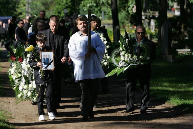 Krepšinio teisėjas V.Dovidavičius palydėtas į paskutinę kelionę