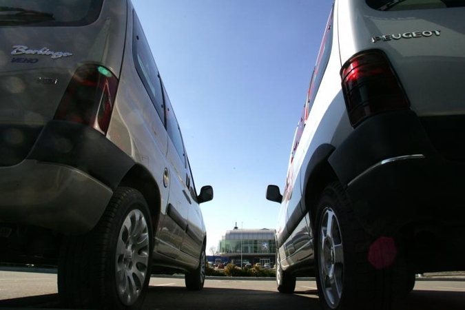 Automobilių turguose prekeivius išbaidė šaltis