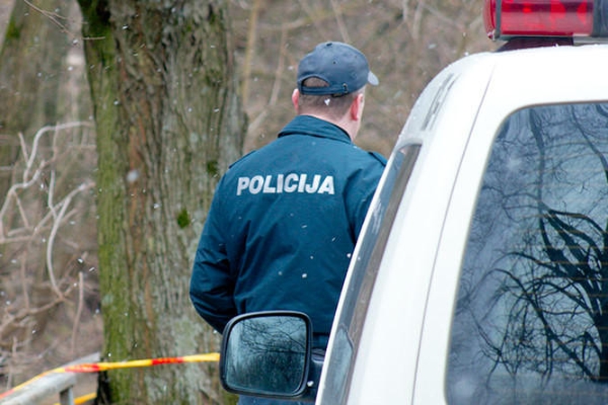 Trakų r. aptiktas maišas su neaiškia chemine medžiaga