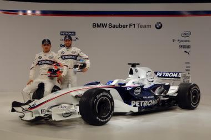 BMW traukiasi iš „Formulės 1“