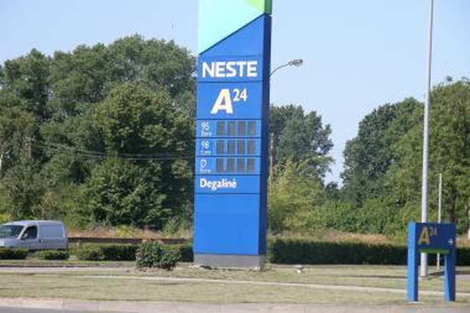Dėl Klaipėdos statybininkų neatsargumo dingo elektra