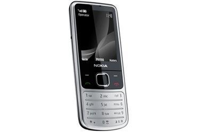 „Nokia” pristatė tris naujus klasikinius telefonus