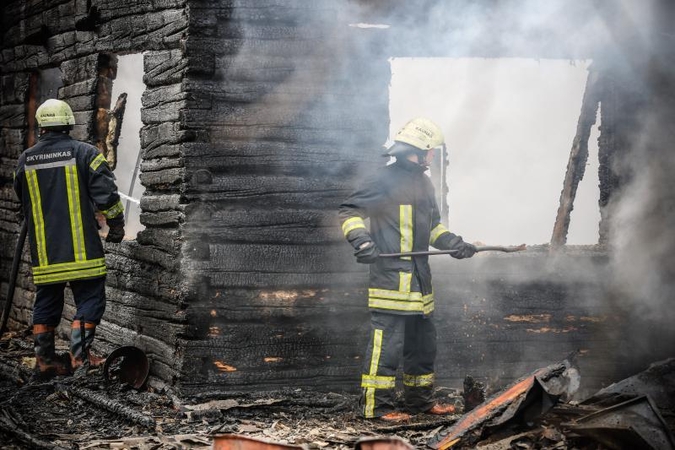 Per pusmetį Lietuvoje kilo daugiau nei 7 tūkst. gaisrų