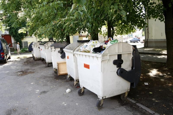 Vilniaus raj. savivaldybė atliekų išvežimą perdavė savo įmonėms