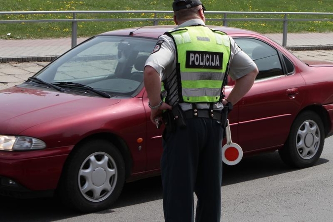 Kauno policija nutvėrė dešimtis neblaivių vairuotojų