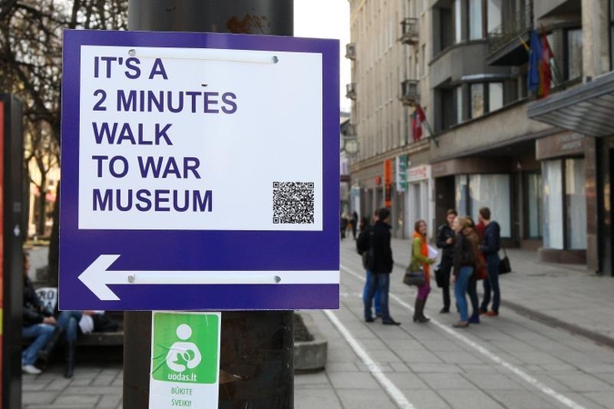Kaune pridygo nelegalių ženklų turistams
