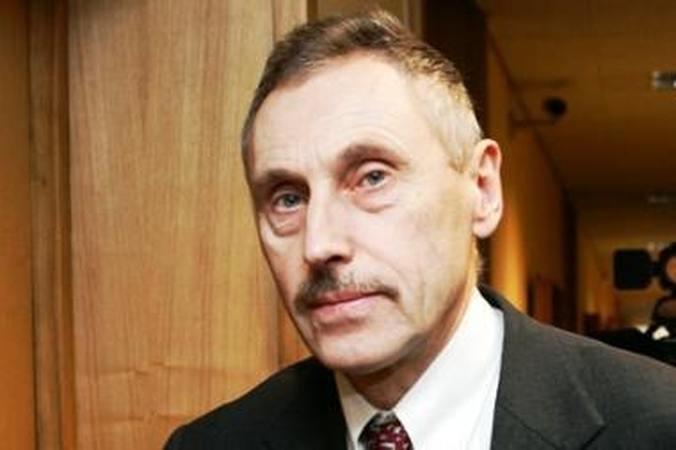 Politologas: Seimo opozicija piktnaudžiauja interpeliacijomis ministrams ir siekia pigaus dėmesio 