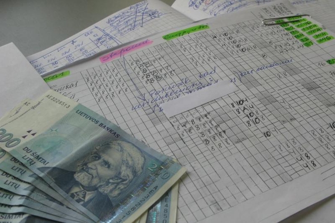 Statybininkų „vokeliuose “ – per 200 tūkstančių litų 