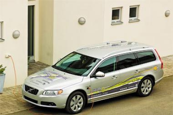 „Volvo“ sukosntravo hibridą