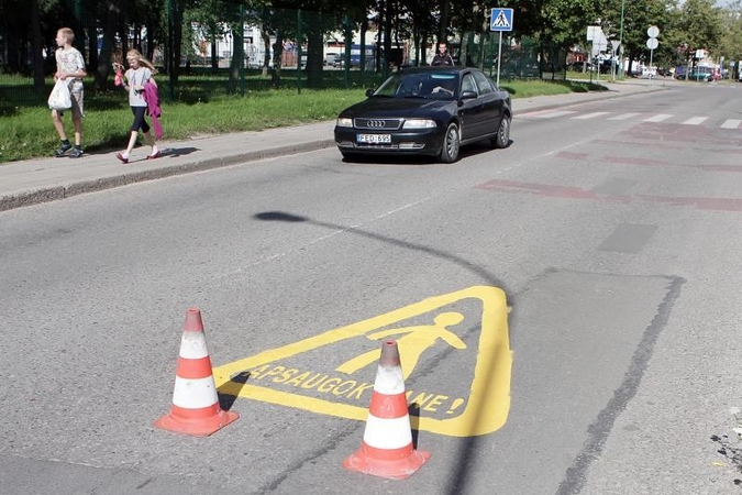 Uostamiestyje atnaujina „mokyklinius“ ženklus