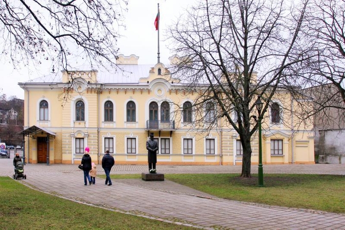 Vasario 16-oji artėja: pasveikinkim vieni kitus