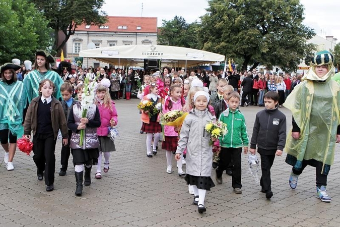 Klaipėdos moksleiviai rinkosi į Pirmąją pamoką
