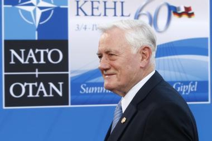 V.Adamkus: „NATO turi nuolatos pežiūrėti politiką su Rusija“ 