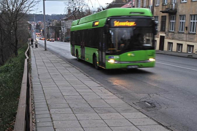 Dėl speigo šiąnakt kursuos troleibusai ir autobusai