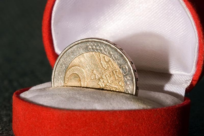 Tuokiatės? O  apie finansus ar kalbėjot?