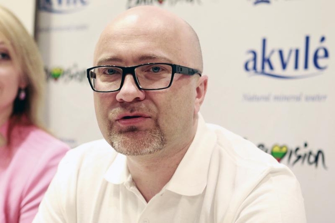 A. Pojavis: važiuoju dainuoti – jokių blizgučių, fejerverkų nebus  