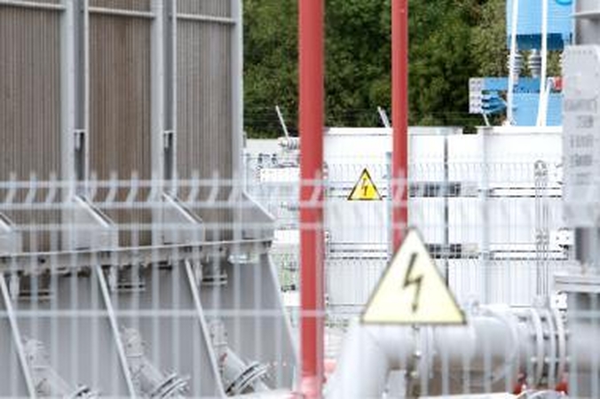 Visagine elektra nutrenkė darbininką 