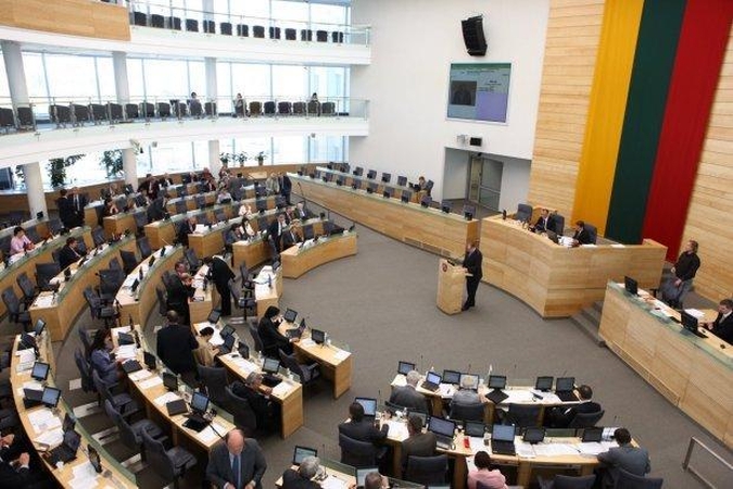 Seimo pavasario sesijoje ketinama surengti 54 plenarinius posėdžius