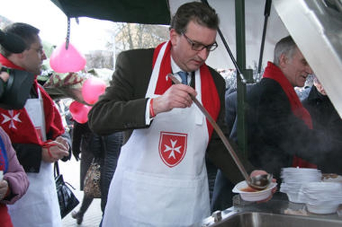Maltos ordinas kviečia aukoti skurstantiems seneliams