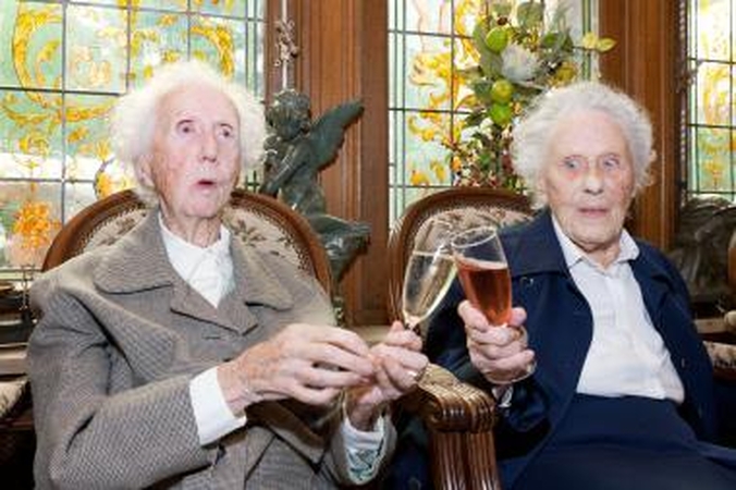 Seniausiems žinomiems pasaulio dvyniams suėjo 100 metų