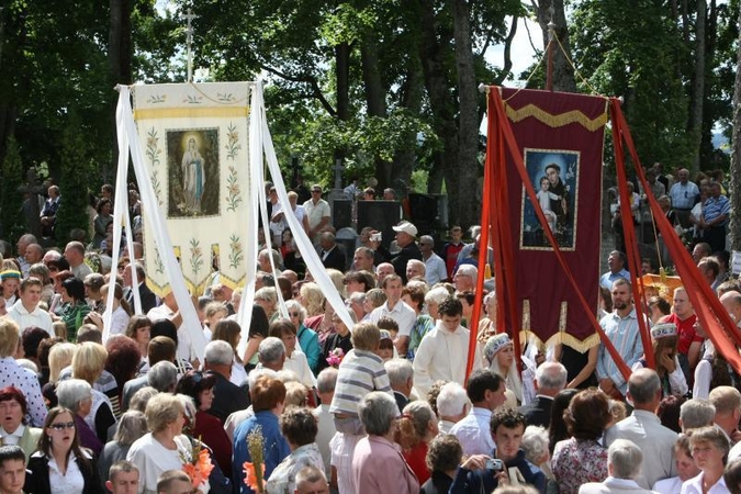 Pivašiūnai rengiasi Žolinės atlaidams   
