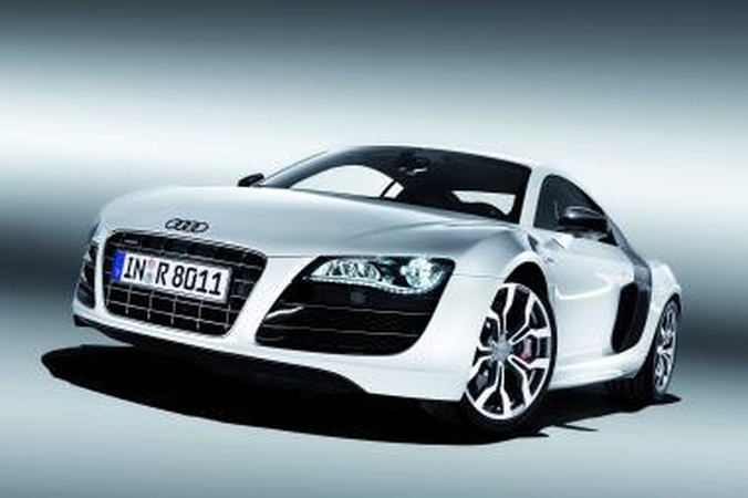 „Audi R8“ taps elektromobiliu