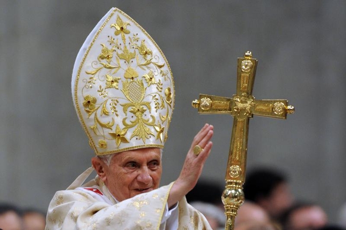Popiežius per Kalėdas meldžiasi už bado, potvynių ir konfliktų aukas