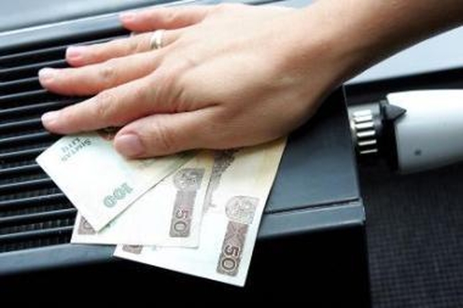 Skirtumas: 60 kv. m ploto buto šildymas nesandariame daugiabutyje gali kainuoti net penkis kartus brangiau nei name, kur šiluma naudojama efektyviai.