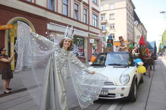 Lėlių festivalį vainikavo paradas