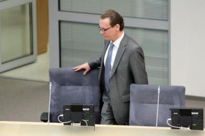 Biudžeto karpymą narstys Seimas