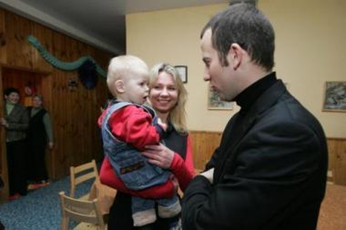 Susidraugavo: vaikų namų globotinius kalbino "Kalvarijų turgaus" direktorius A.Barauskas.