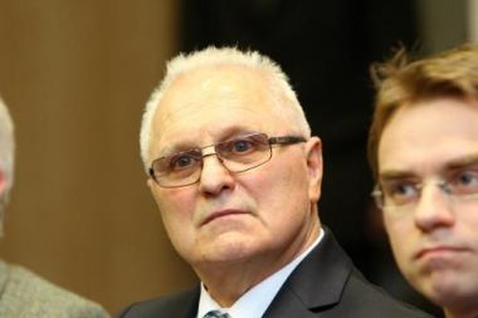 Credo: profesorius D.Vasiliauskas serga sveikos gyvensenos priklausomybe, todėl niekas netiki, kad jis jau paminėjo garbingą jubiliejų.