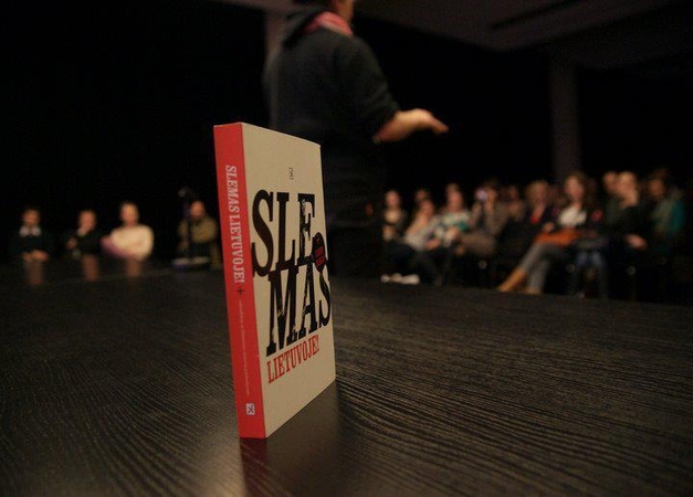 Maištingoji „slem“ poezija veržiasi į mokyklas