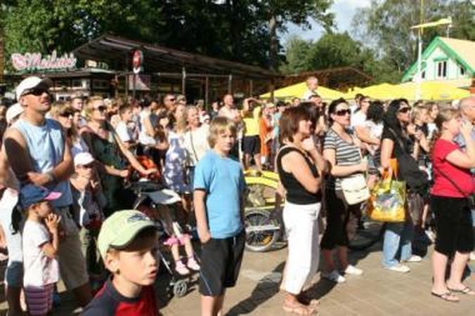 Proga: paplūdimyje susirinkusi nesuskaičiuojama minia nusikaltėliams – tikros aukso kasyklos.