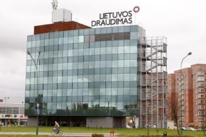Draudikai prašo iš anksto susimokėti šešias įmokas?