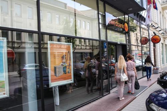 Gandais apie banką nepatikėjo