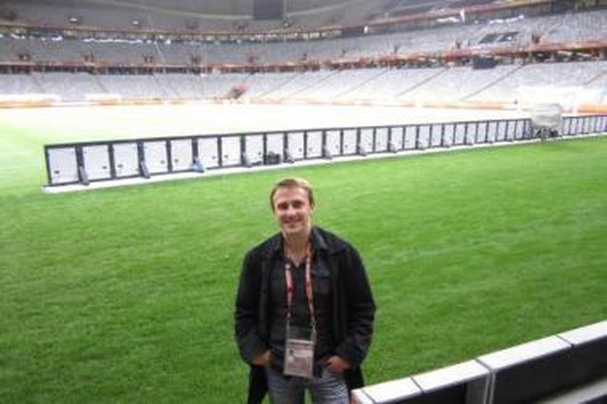 Svajonė: dėl aistros futbolui V.Ostrovskis tapo savanoriu Pasaulio futbolo čempionate.
