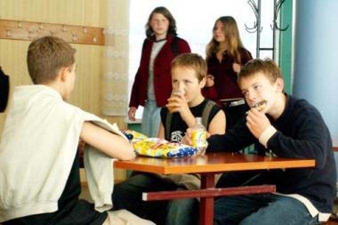 Į mokyklą išleidžia ir sergančius vaikus