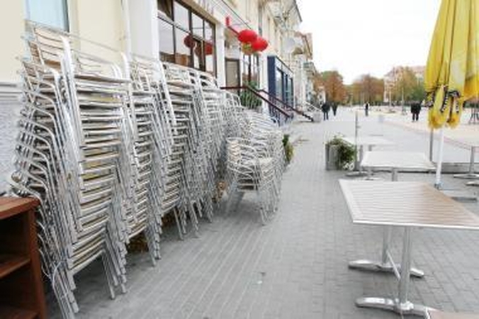 Lauko kavinės sulauks sniego