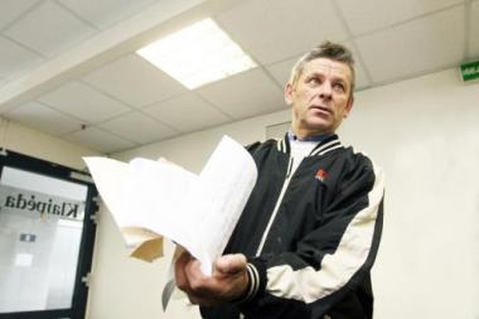 Pašalpos siekiantis klaipėdietis dėl spaudo turi vykti į Sibirą