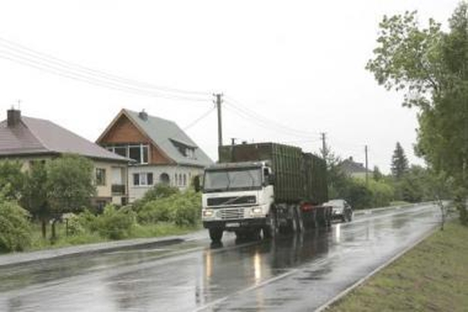 Noras: Lapių gyventojai siekia, kad kaip kompensacija už sąvartyno kaimynystę šiukšlės būtų išvežamos nemokamai.