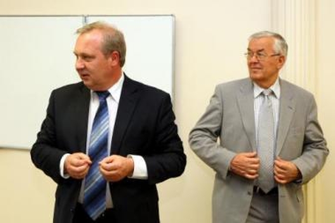 Garantija: R.Šiaučiūnas (kairėje) įsitikinęs, kad KTU darbo vietas pavyks išsaugoti visiems dėstytojams.