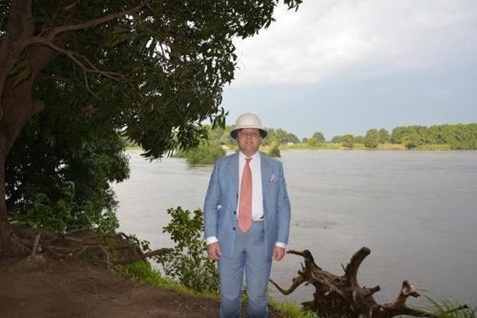 Vietoj posėdžių salės – Afrika